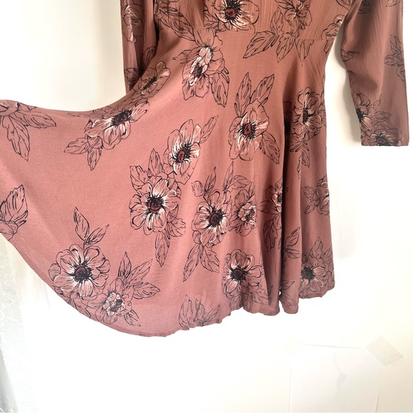 AMUSE SOCIETY Floral Sketch Boho Festival Dress - Picture 4 of 10